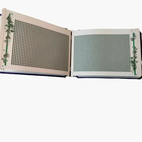 A Year of Memories Scrapbook Album Decorative Pages Photos Journaling - Picture 7 of 15